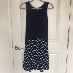 Striped dress with solid top. Navy Blue.